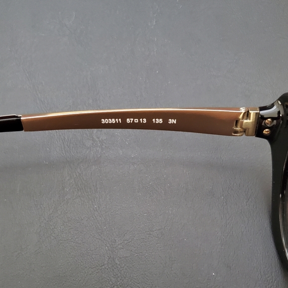 MICHAEL KORS CAT-EYE SUNGLASSES - Picture 7 of 7